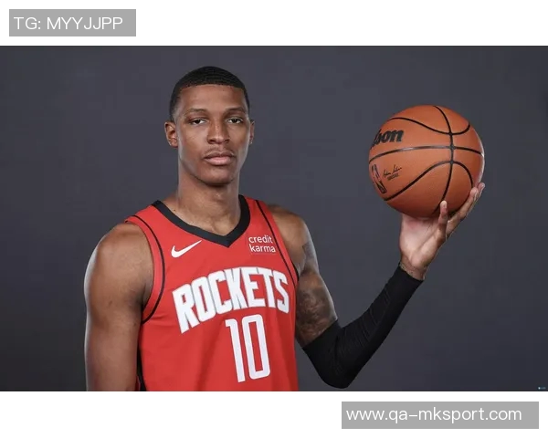 小贾巴里季前赛表现抢眼场均135分45板命中率超五成